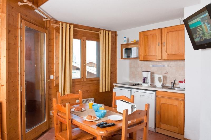 Madame Vacances Les Chalets Du Praz Ла-Плань Экстерьер фото