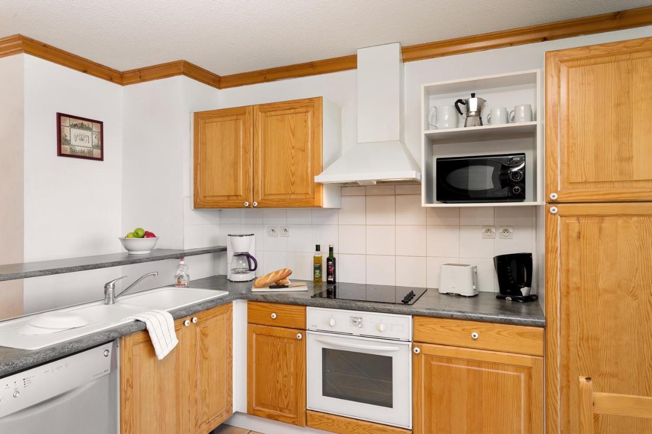 Madame Vacances Les Chalets Du Praz Ла-Плань Экстерьер фото